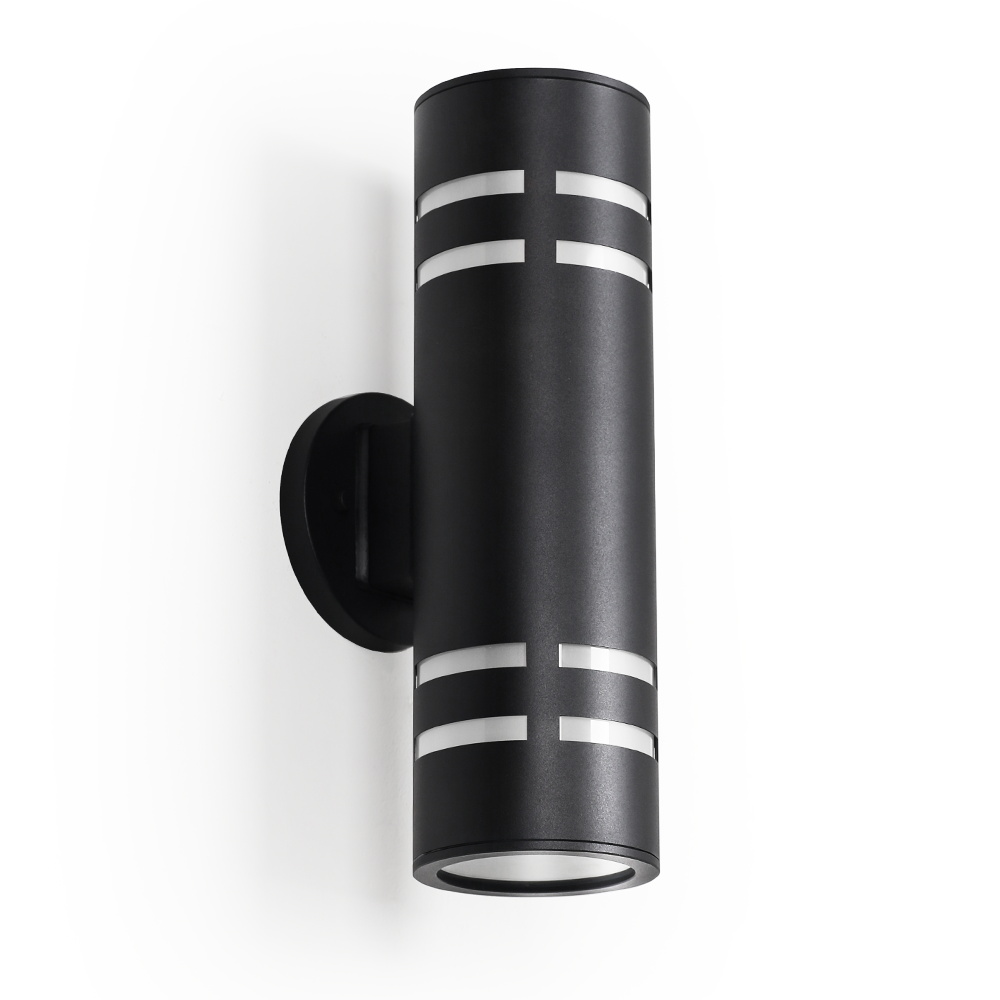 porch-light-f582c6c256ed7b7b5e53c5198aae9169