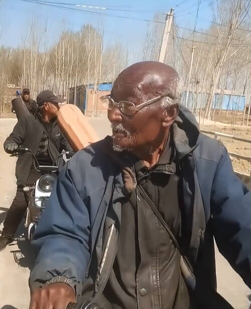 d18e961505e4443e98fc5623cb574e99