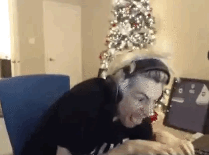 xqc-ea7ccb8091b8d99aa66db7b6762ec7f2.gif