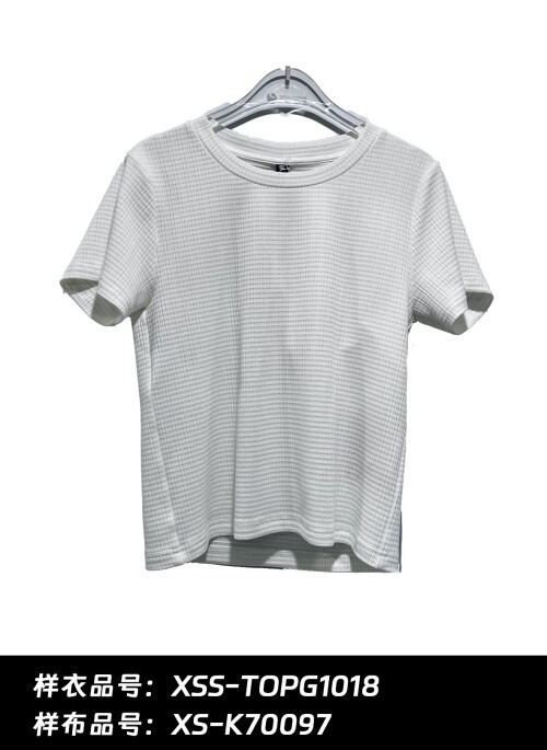 19 029 2 1 029 XSS TOPG1018 XS K70097 白色 正面 邓国根 T恤