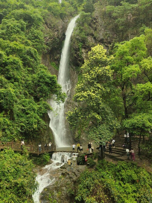 afb1f61bd87198ae6bbf42409960e125