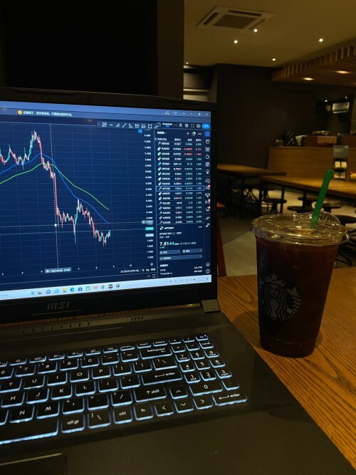 8176EDFE 9059 4560 8ECB 257F1D03EE1F